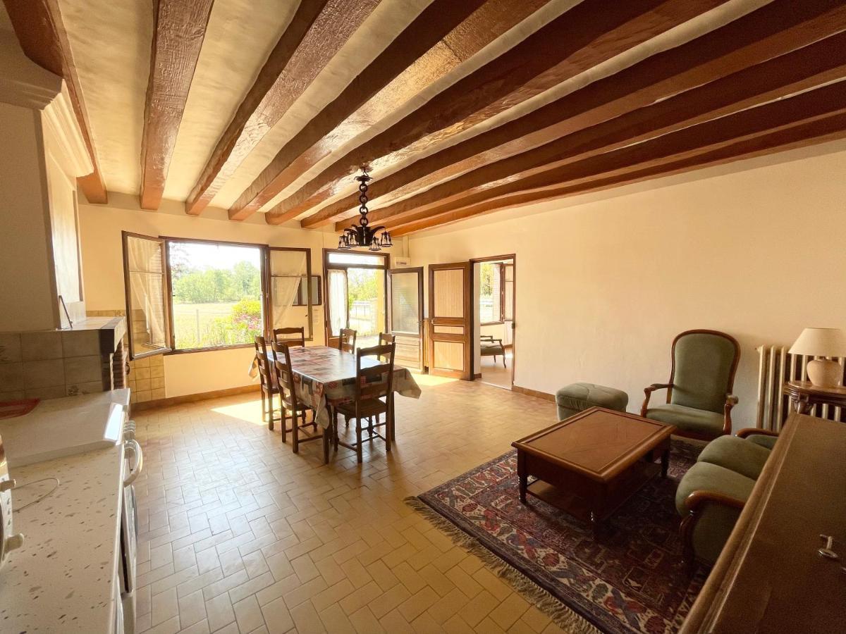 Holiday home Longere Tourangelle Brehemont